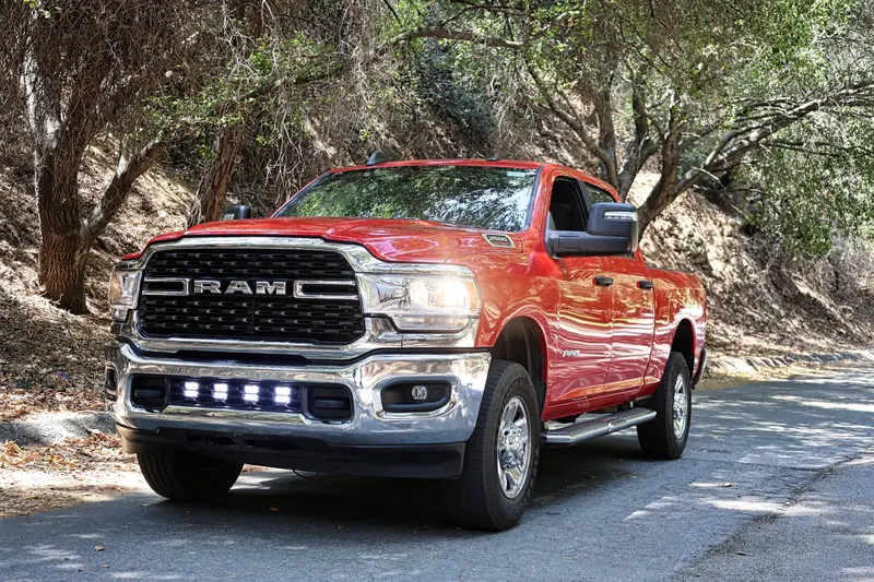 2019–2024 Ram 2500/3500 Lower Grille Led Pods 1