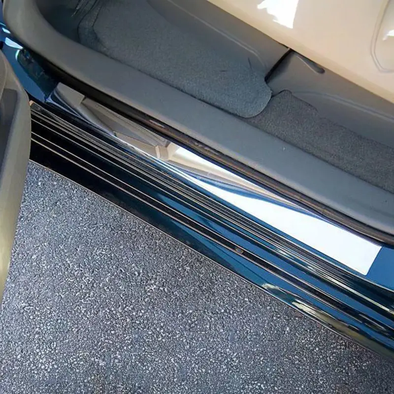 Chevrolet Silverado (1999) Single-Piece Stainless Steel Door Sill Insert 1